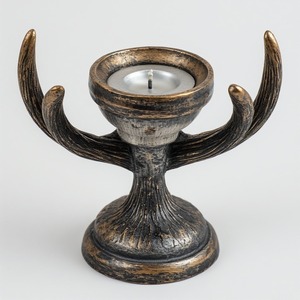 Portavelas de cuerno de aluminio decorativo con detalles tallados artesanales hechos a mano que ofrecen acento para interiores y de temporada - Product Image 6