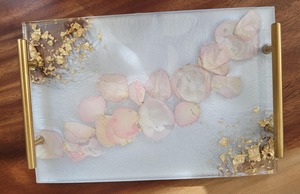 Plateau artistique en résine époxy Pièce maîtresse abordable pour décoration de table à manger et de salon Plateau en résine de qualité supérieure par AALIYAN IMPEX - Product Image 4