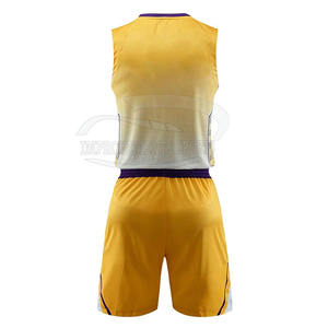 Maillot de basket-ball léger de qualité supérieure fabriqué au Pakistan uniformes en gros avec logo personnalisé à bas prix ensemble de vêtements de sport unis - Product Image 3