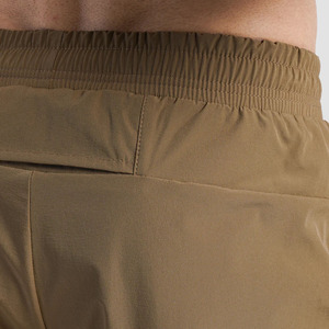 Short de sport décontracté pour hommes de haute qualité 100% Polyester taille élastique respirant taille moyenne Style solide décoration personnalisable - Product Image 4