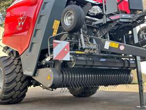 Mini máquina empacadora de paja de heno multiusos de alta calidad, empacadora de hierba a base de tractor, garantía de 3 años con núcleo de motor - Product Image 5