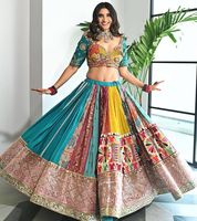 Ağır tasarımcı Navratri özel Muslin pamuk baskılı ve gerçek ayna çalışma tuval Patta Lehenga Choli Dupatta ile hazır giymek