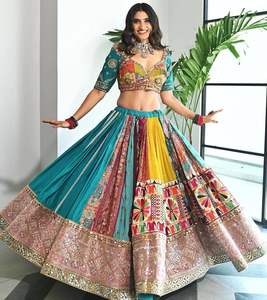Heavy Designer Navratri Muselina especial Algodón Impreso y espejo real Trabajo Lona Patta Lehenga Choli con Dupatta Listo para usar - Product Image 4