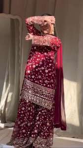 Heavy Designer Latest Wedding Party Wear Faux Georgette Thread con Secuencia de bordado Top de trabajo y Sharara con Dupatta - Product Image 4