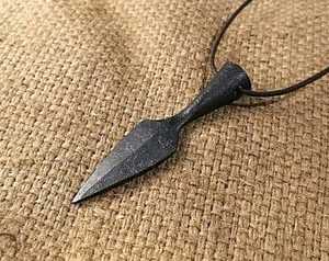 Colgante de nudo en forma de corazón vikingo vintage, collar de joyería de acero inoxidable para hombres y mujeres, collar con colgante de símbolo pagano de corazón Wicca - Product Image 4