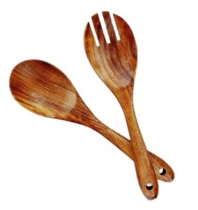 Ensemble de pinces et de serveurs à salade en bois d'acacia, ensemble de serveurs à salade en bois naturel avec 2 spatules, ustensiles durables faits à la main - Product Image 1