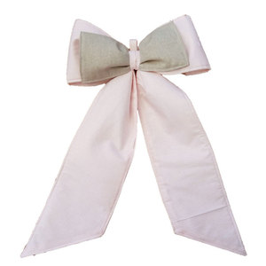 Fiocco a strisce rosa, accessorio di moda - Product Image 2