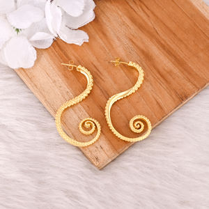 Lot de 25 paires de boucles d'oreilles de créateur faites à la main en laiton plaqué or jaune, bijoux de mariage tendance et cadeaux uniques pour maman - Product Image 6