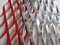 Panneau en métal expansé avec revêtement en poudre personnalisé pour façade murale extérieure, design de cloison intérieure