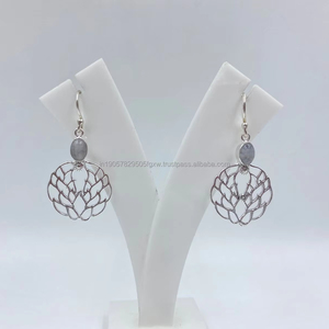 Pendientes colgantes finos boho-chic clásicos para fiesta de boda al mejor precio, Plata de Ley pura blanca con diseños únicos chapados en oro, regalo - Product Image 1