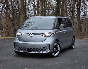 Minivan ID.Buzz ProS RWD Usada de 2025 - Product Image 1