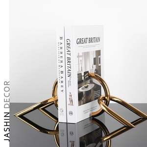 Porte-livres en métal industriel au style métal brut, robuste et au design minimaliste - Product Image 3