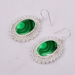 Meilleure conception Boucles d'oreilles en malachite et pierres précieuses Boucles d'oreilles pendantes en argent sterling massif 925 pour femmes et filles Collection de bijoux fins - Product Image 3