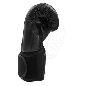 Gants de boxe MMA en cuir sur mesure avec logo personnalisé, évacuation de l'humidité et ajustement confortable pour enfants - Product Image 3