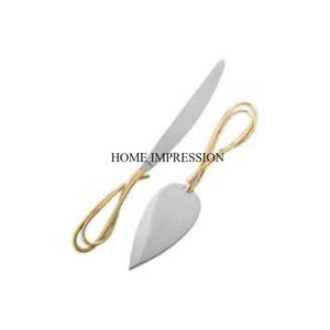 Ensemble de couteaux et de serveurs de gâteaux plaqués or du fabricant indien Look attrayant avec poignée de lettres personnalisées et logo disponibles - Product Image 6