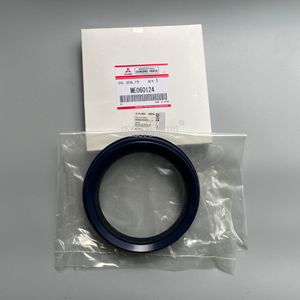 Chính hãng phía trước trục khuỷu con dấu me060124 cho <span class=keywords><strong>Mitsubishi</strong></span> Fuso <span class=keywords><strong>6m70</strong></span> 6D22 động cơ diesel loại động cơ diesel - Product Image 3