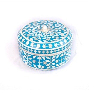 Organizador de joyas con incrustaciones de hueso hecho a mano artesanal, caja redonda decorativa de almacenamiento de lujo para accesorios y tesoros - Product Image 3