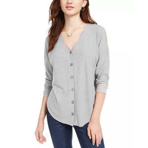 Top in maglia da donna Pink Rose Hippie Juniors con design frontale a bottoni testurizzati, disponibile in grigio taglia L - Product Image 1