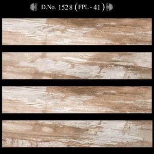 Carreaux de plancher en porcelaine imitation bois 1526 en 150x900 mm, surface mate avec impression numérique aspect bois véritable par Novac Ceramic - Product Image 3