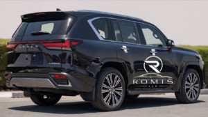 รถยนต์ Lexus LX600 SUV สีดำ ขับเคลื่อนซ้าย ปี 2024 รถครอบครัวสุดหรู มือสอง - Product Image 4