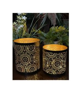 Soporte votivo de metal hecho a mano con intrincado diseño de corte ideal para iluminación de ambiente festivo y romántico - Product Image 2