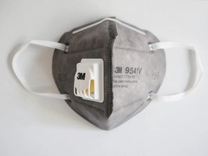 Masque jetable 3M 9541V KN95 en tissu non tissé avec valve respiratoire, protection 5 couches, respirabilité supérieure contre les particules nocives - Product Image 2