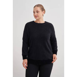 เสื้อคลุมไหมพรมสีดำแบบเรียบง่าย - Product Image 4