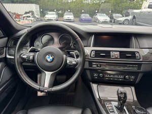 BMW Série 5 550i xDrive FWD 2016, moteur turbo 4L, conduite à gauche, intérieur en cuir, berline, phares LED, toit ouvrant, voitures d'occasion - Product Image 6