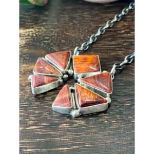 Collier Naja en huître barbelée et argent sterling - Cadeau géométrique pour elle - Product Image 4