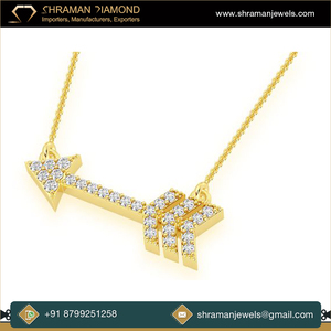 Fabricante de alta calidad diseño único 0,15 TCW Iced Out Arrow 14K oro sólido colgante de diamante natural para regalo de aniversario - Product Image 2