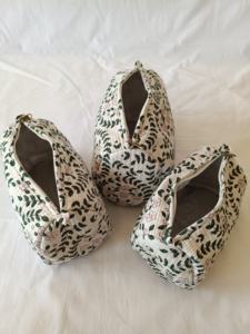 Quilted Cotton Floral Pattern Makeup Bag <b>Medium</b>/Small Travel Cosmetic Carry Pouch Zipper Manufacturer Wholesaler Cosmetic <b>Case</b> - Product Image 5