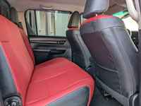 Voiture d'occasion propre à faible kilométrage, Toyota Hilux GR V4 2.7L Diesel 2024, prête à être expédiée.