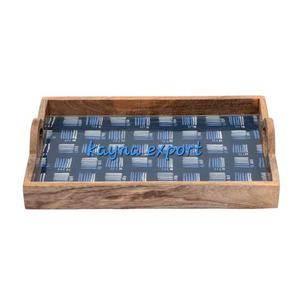 Plateau de service en bois d'acacia personnalisé fait à la main avec nouveau design poignée en feuille de métal doré - Product Image 5