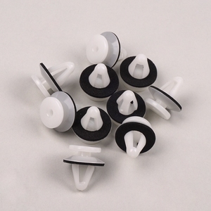 BCF1365 10 Pieces Side Garnish Moulding <b>Trim</b> Retainer for MB696120 - Product Image 1