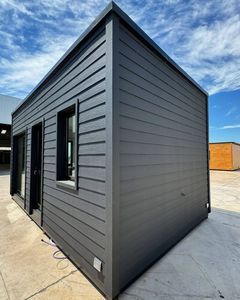 บ้านคอนเทนเนอร์ขนาดเล็กสะอาดบ้านภาชนะสำเร็จรูปสำหรับโรงแรมบ้านฟาร์มวิลล่าออฟฟิศ