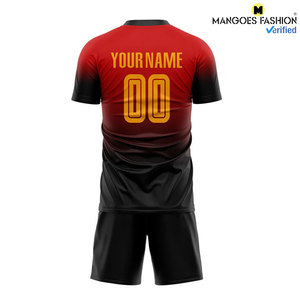 Maillot d'uniforme de football à la mode avec sublimation rouge or-noir personnalisé Tissu mélangé de polyester de qualité supérieure Performance ultime - Product Image 4