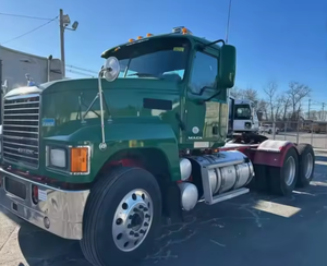 Fleet Grade Cargo Transport Truck Semi Truck Day Cab Vehicle Manufactured for High Mileage Highway Use vehicle <b>container</b> - Product Image 5
