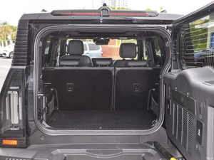 Véhicule hybride SUV compact d'occasion 2024 avec autonomie NEDC de 601-700 km, puissance moteur de 200-250 kW, énergie de la batterie de 50-70 kWh - Accidentement sans accident - Product Image 4