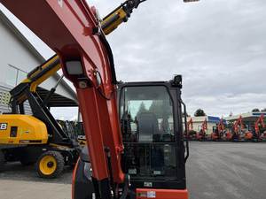 Excavadora de cadenas Kubota KX040-5 2026 de alta resistencia y bajo costo con cucharón hidráulico para construcción/demolición y paisajismo - Product Image 3