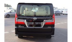 Berline d'occasion 2022, taille des pneus R18, régulateur de vitesse adaptatif, transmission intégrale, sièges en cuir, conduite à gauche, éclairage LED automatique, toit panoramique, moteur 4.5L Euro IV - Product Image 2