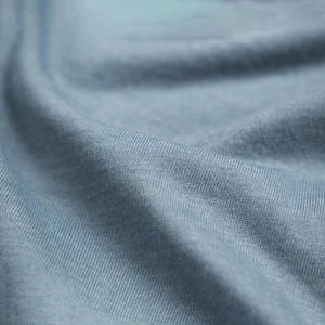 Polos personnalisés pour hommes avec broderie de logo Impression d'étiquettes personnalisées et options de marque pour le travail, décontracté ou vêtements de sport - Product Image 6