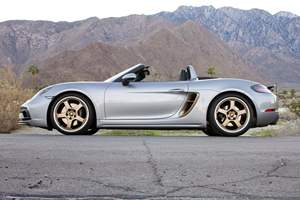 Porsche 718 Boxster 2022 Usado, Volante a la Izquierda/Derecha, Edición 25 Aniversario - Product Image 4