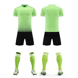 Nouveau uniforme de football rouge bon marché maillot d'entraînement de football imprimé de haute qualité 100% polyester extensible respirant prix usine - Product Image 6