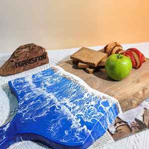 เขียงไม้เรซินธรรมชาติทำจากไม้อะคาเซียและไม้มะม่วงดีไซน์เรซินอันสวยงาม - Product Image 4