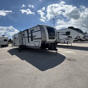 Remolque Usado F-o-r-e-s-t R-i-v-e-r Salem Hemisphere 273RL 2025, Listo para la Venta - Product Image 1