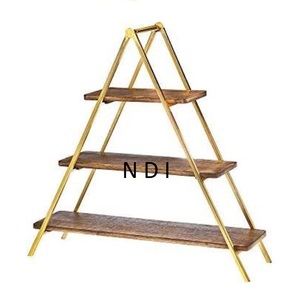 Support à gâteaux en bois au design moderne, multifonctionnel, finition naturelle, trois étages, pour décoration de mariage - Product Image 1