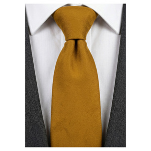 Corbata de Moda Italiana 100% Microfibra Color Amarillo Mostaza para Decoración Masculina - Product Image 3
