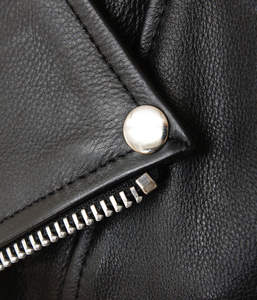 แจ็คเก็ตมอเตอร์ไซค์หนังแท้คุณภาพสูงสำหรับผู้ชาย ดีไซน์เองได้ รุ่นกันน้ำ แฟชั่นปี 20265 แจ็คเก็ตหนังผู้ชาย - Product Image 2