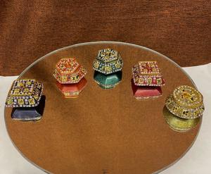 Boîte à bibelots en forme de Minakari de couleur, faite à la main, boîte de cercueil, boîte de conteneur pour cadeau de mariage - Product Image 6