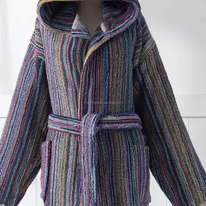 Albornoz Unisex de Lujo con Pompones, Tejido a Mano, de Algodón Turco, para Resort, Uso Todo el Año, Ropa de Dormir y de Estar por Casa, Verano, Suministrado por ODM, Turquía - Product Image 5